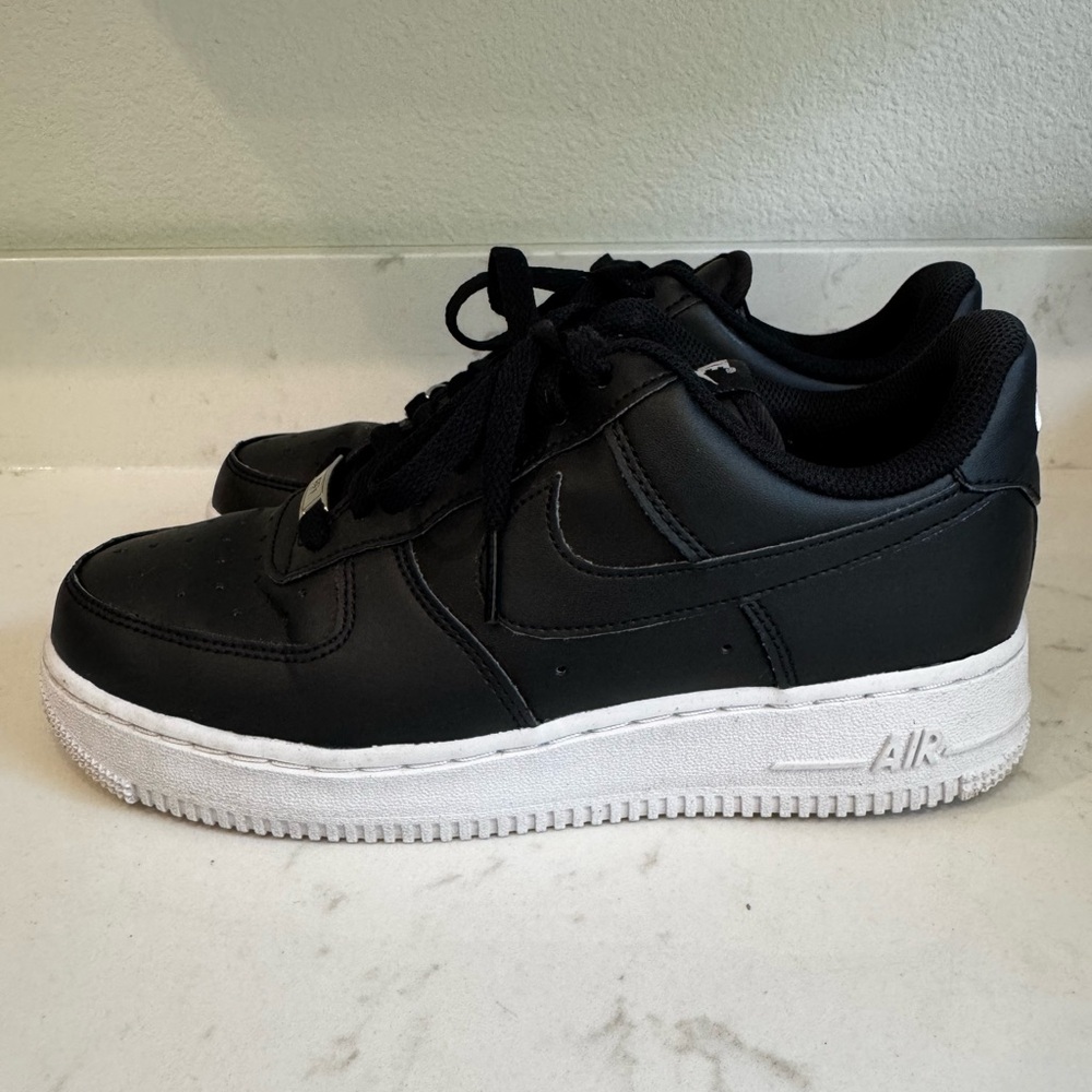 Nike Air Force 1 Black and White Sneakers - Picture 12 of 16